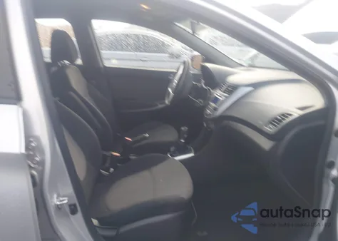 2014 Hyundai Accent Gs z USA, uszkodzony, nr VIN KMHCT5AE1EU155213